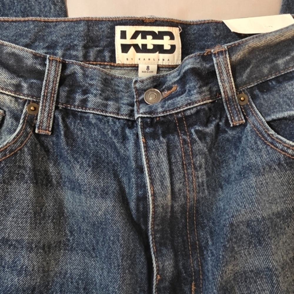 KBB By Kahlana Women's Barrel Jeans. Size 8 - Picture 2 of 3